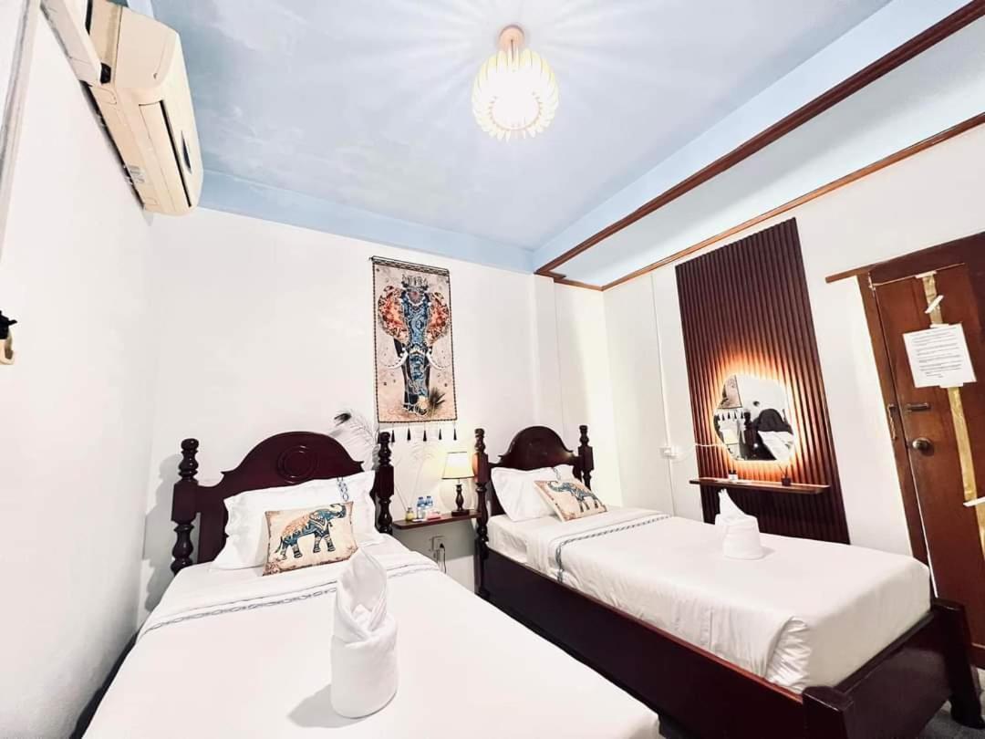 Vangvieng Pool House Hotel 万荣 外观 照片