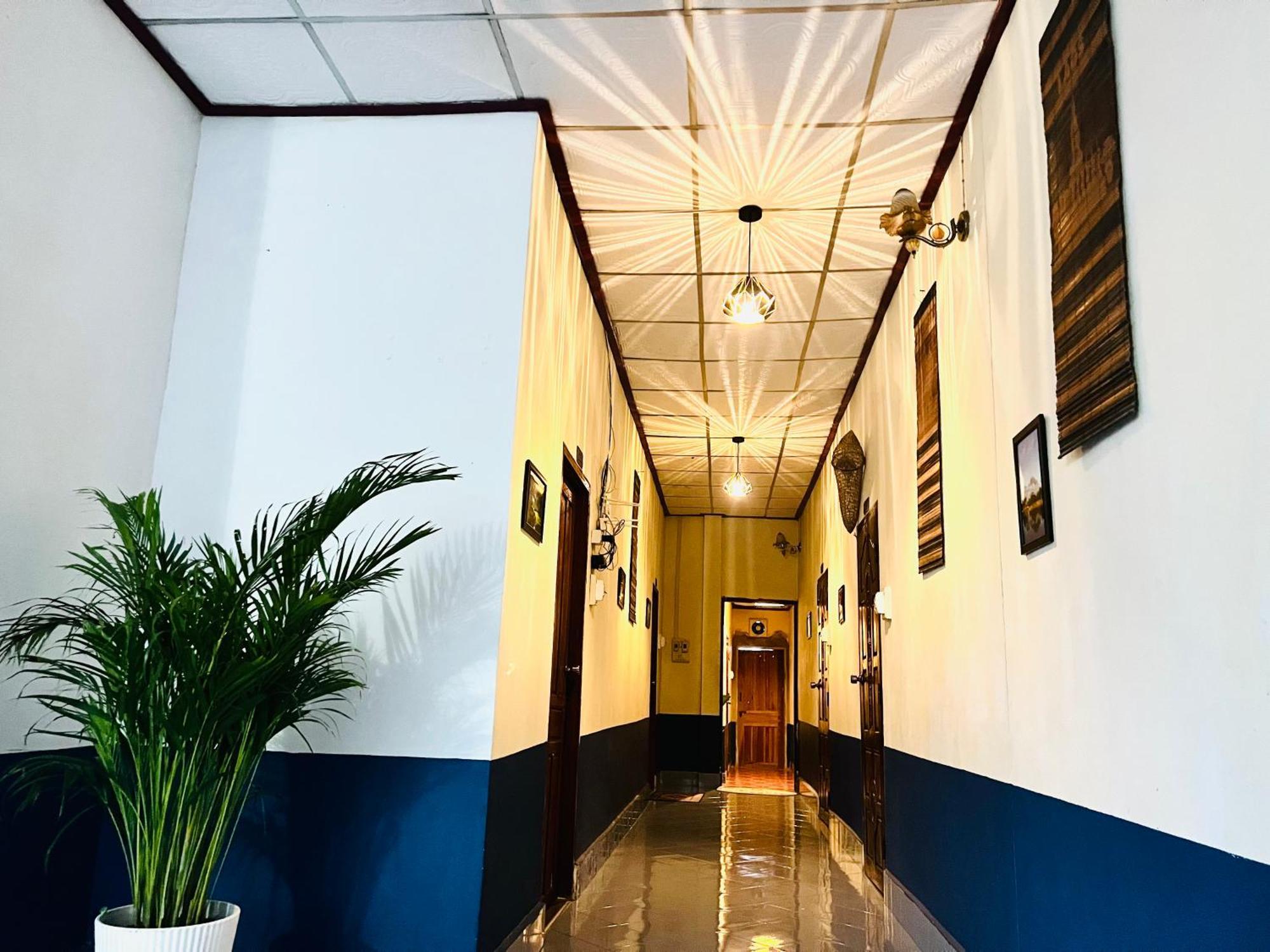 Vangvieng Pool House Hotel 万荣 外观 照片