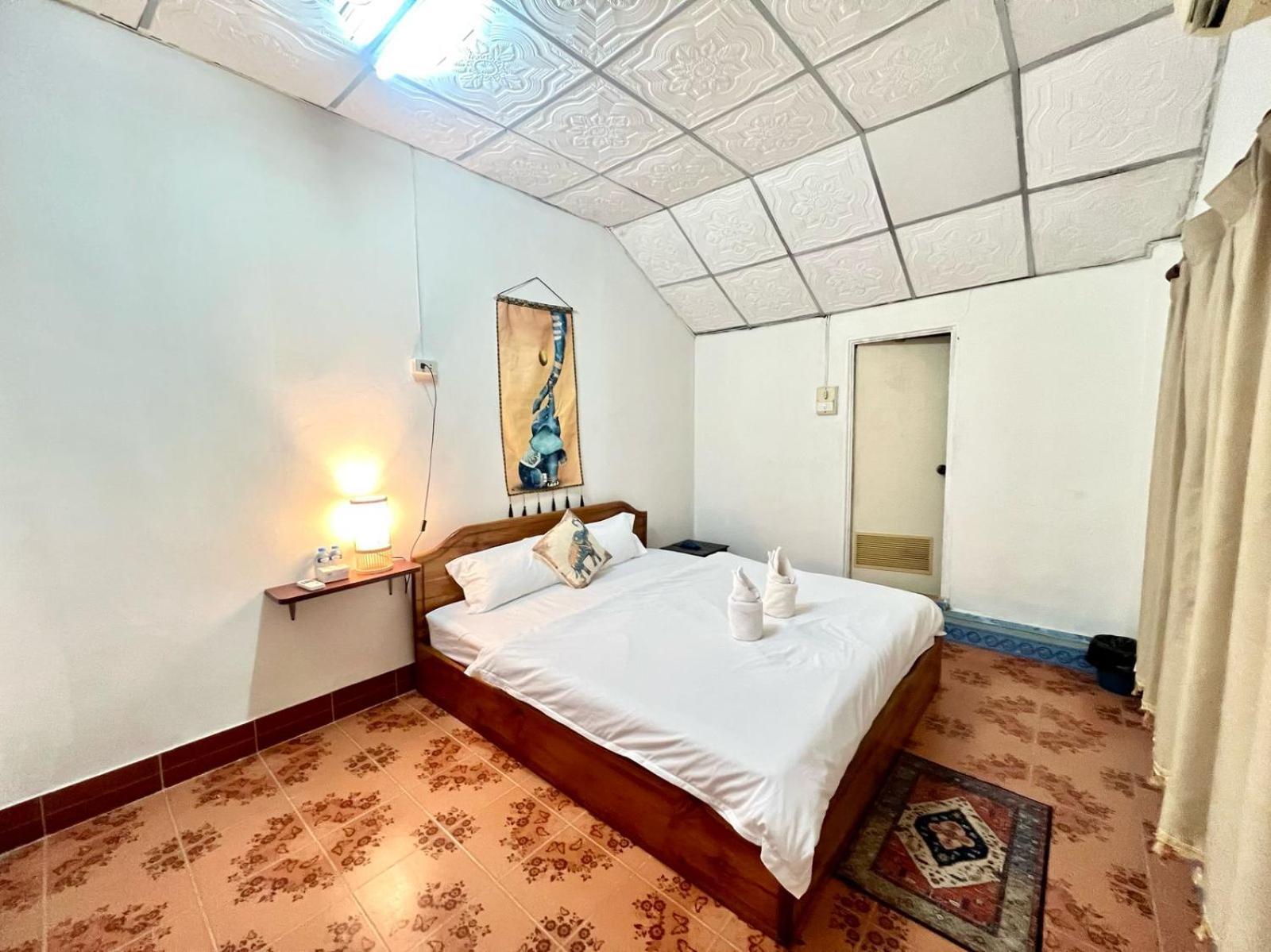 Vangvieng Pool House Hotel 万荣 外观 照片